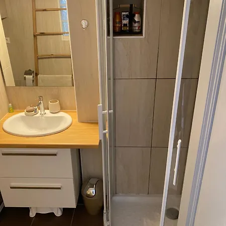 Maisonnette De Charme 50m De La Holiday home Le Pouliguen