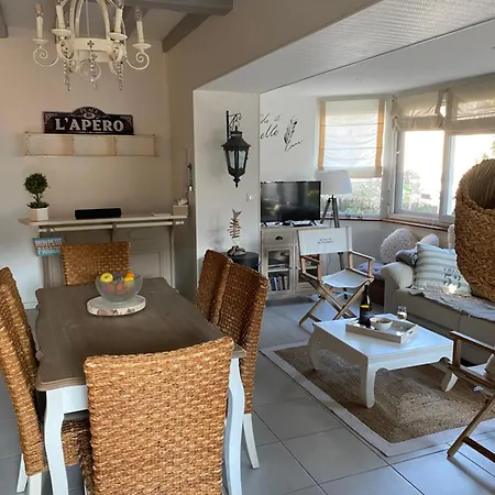 Maisonnette De Charme 50m De La Holiday home